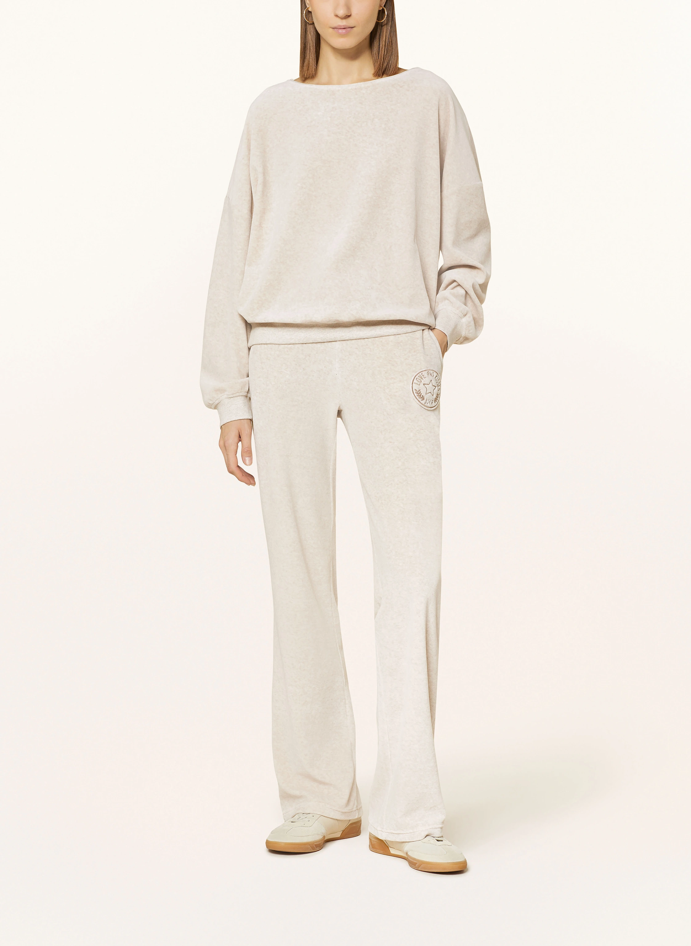 Juvia Lounge-Shirt aus Nicki