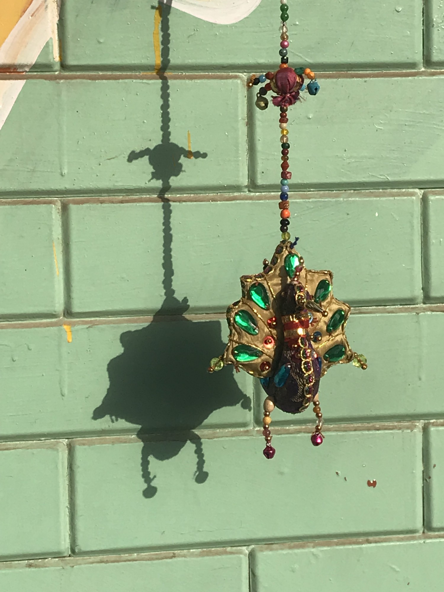 Pfau hängend, multicolor, H 18 cm, B 8 cm, L 8 cm günstig bestellen