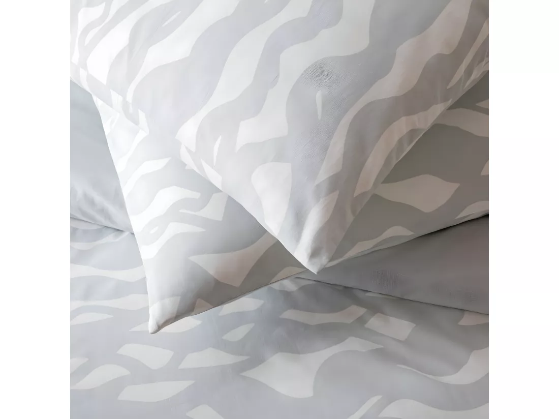 Parure de lit 2 personnes nuage réversible en coton 260x240cm