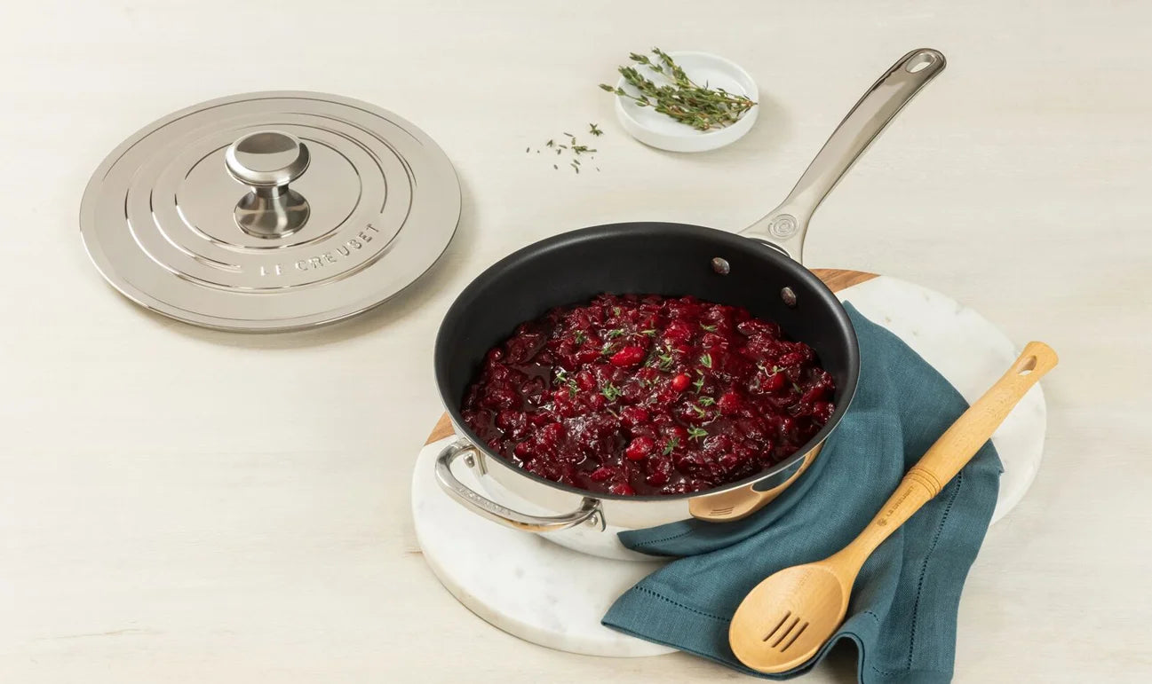 Le Creuset Signature Sauteerpan Antiaanbaklaag 24cm / 3.3l
