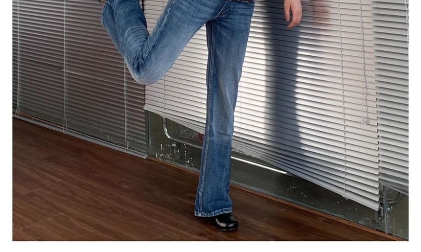 Rosesand - Lage taille flared jeans met riemlussen
