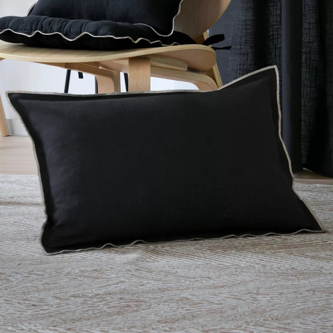 Coussin rectangulaire coton (40 x 60 cm) Helios Noir