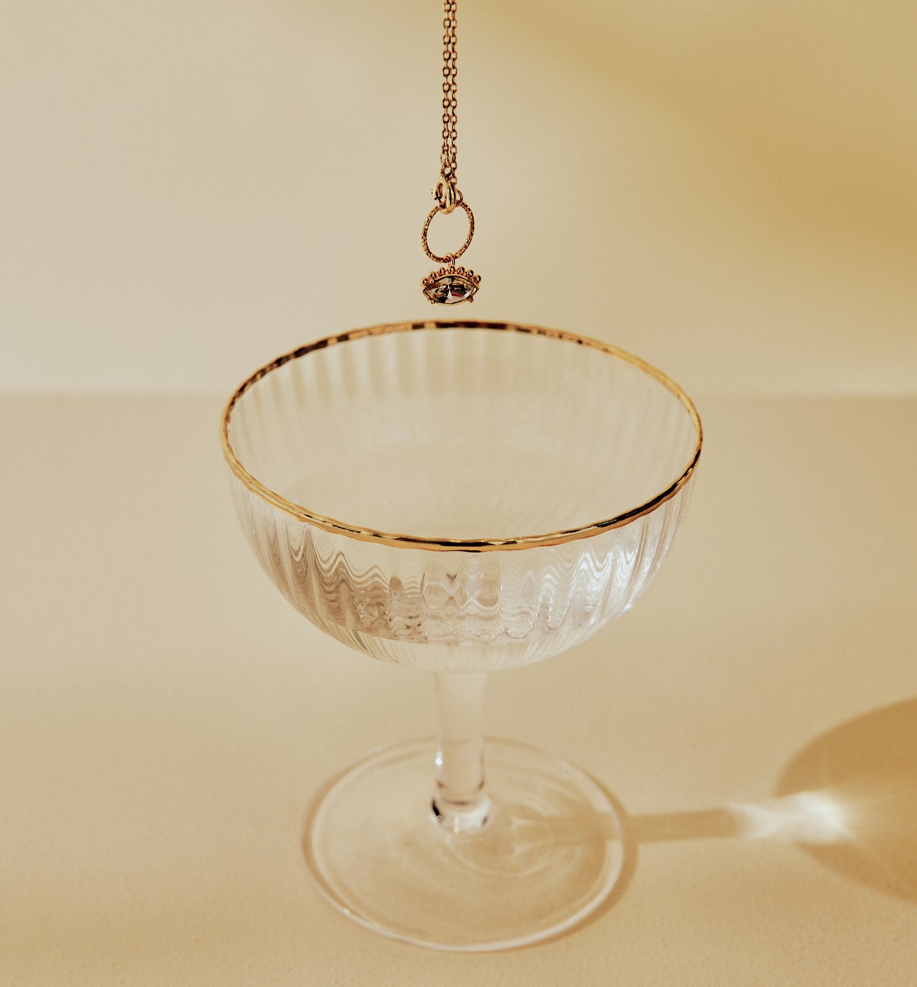 Collier à pendentif ECLIPSE - Coloration dorée