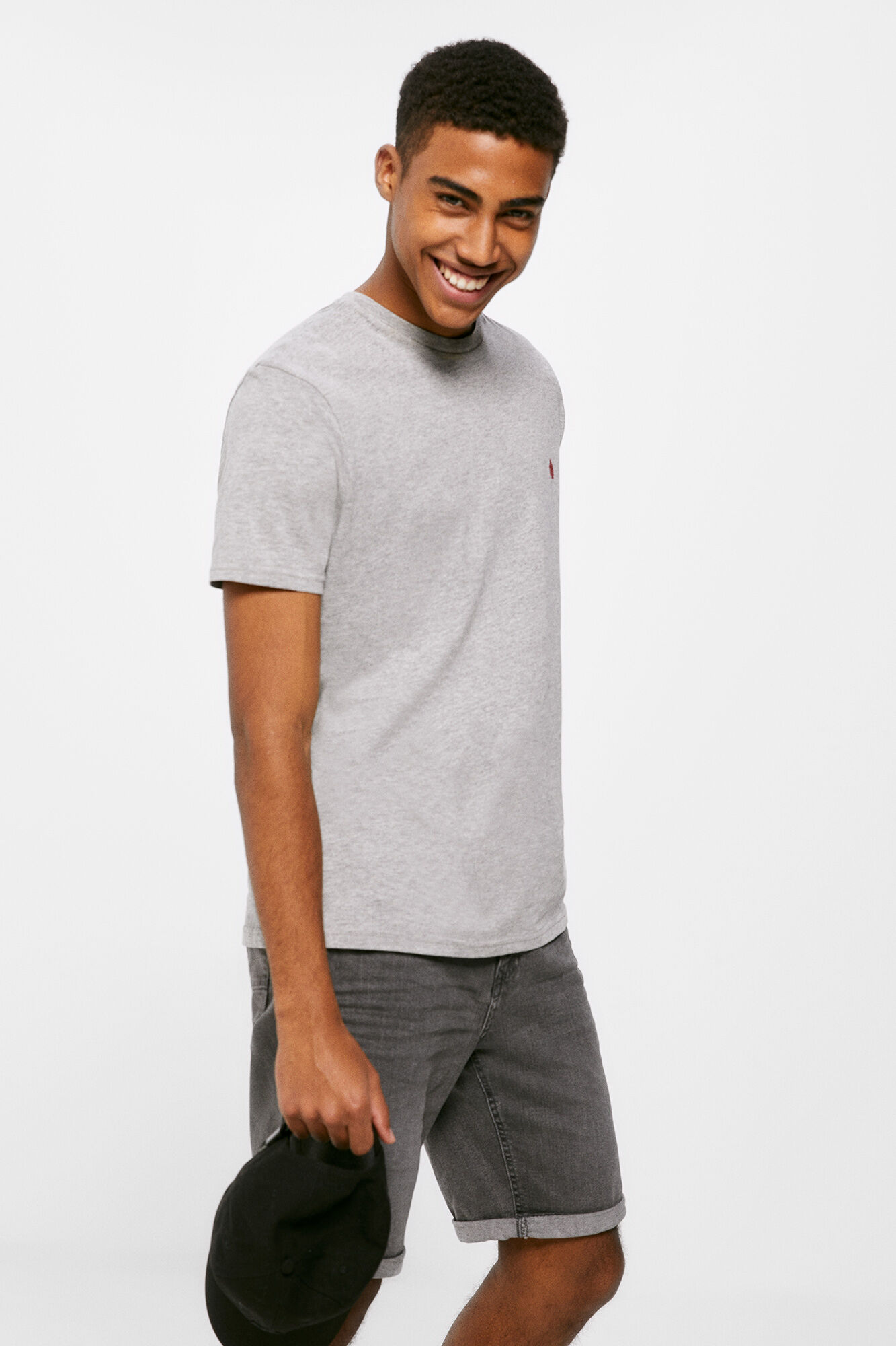 Bermuda jeans preta básica, lavagem bem escura - cinza escuro