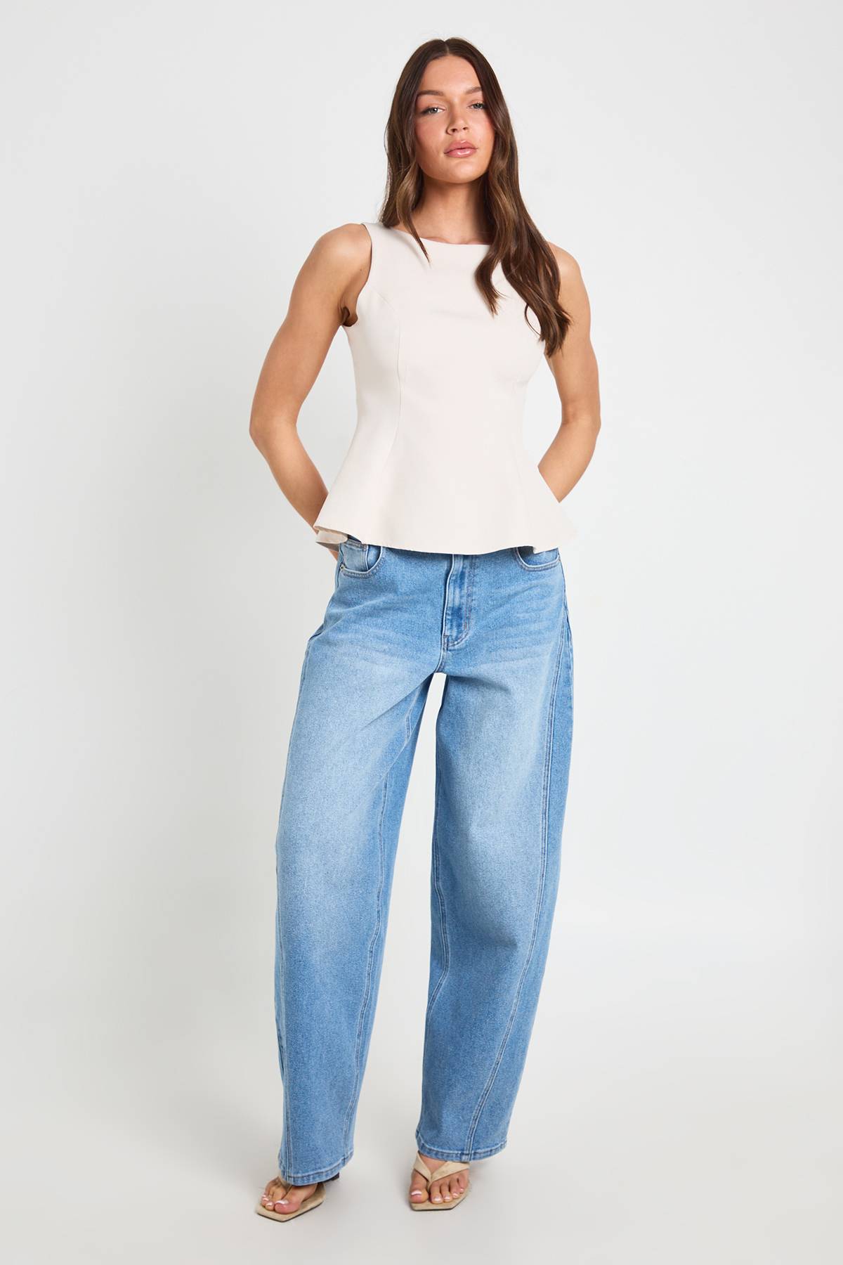 boohoo Haut Dos Noué Col Nageur En Crêpe