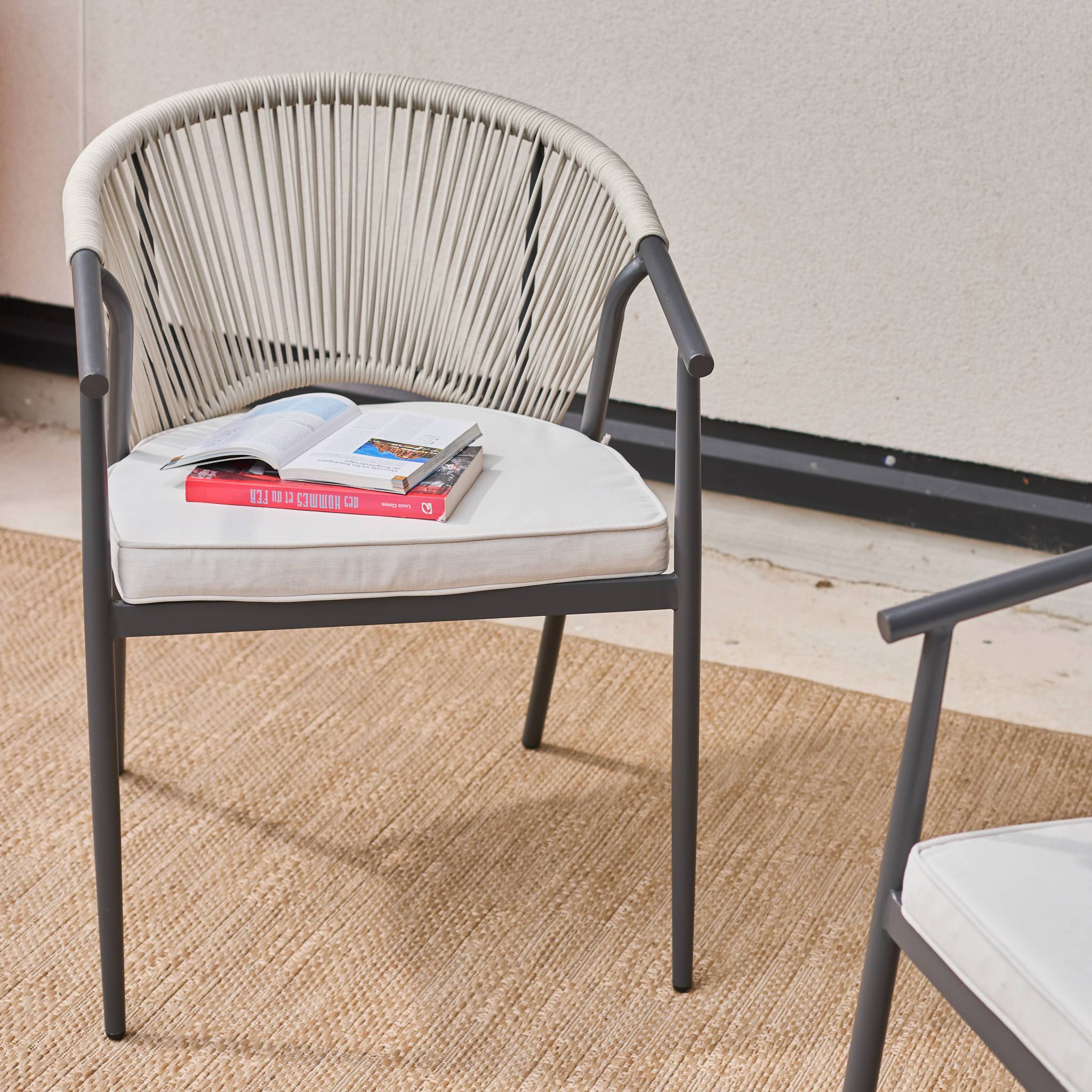 sweeek - Stapelbare tuinstoelen van staal en touwen (set van 2)