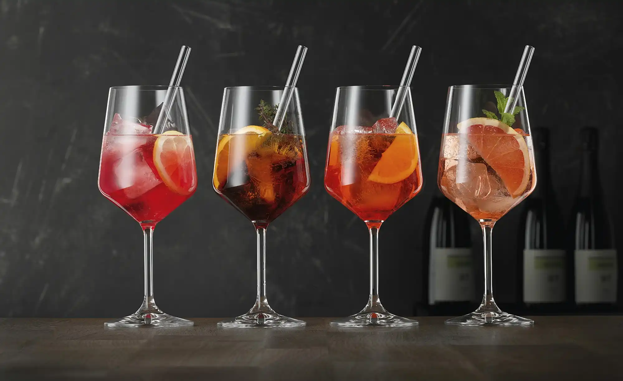 Nachtmann Cocktail- / Spritzgläser mit Glastrinkhalmen 4er Set Tastes Good