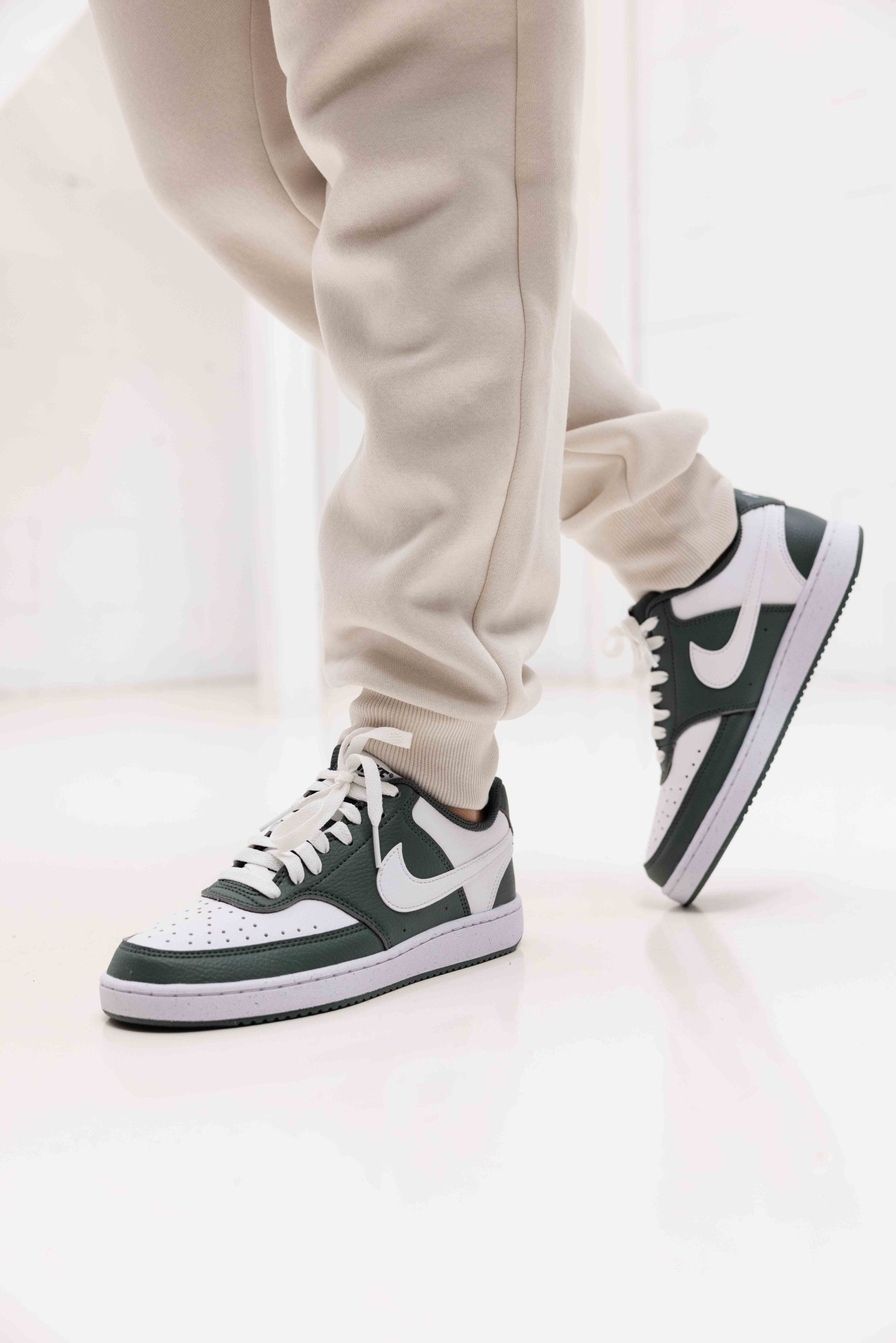 Nike Court Vision Low Sneakers Dames Groen/Wit