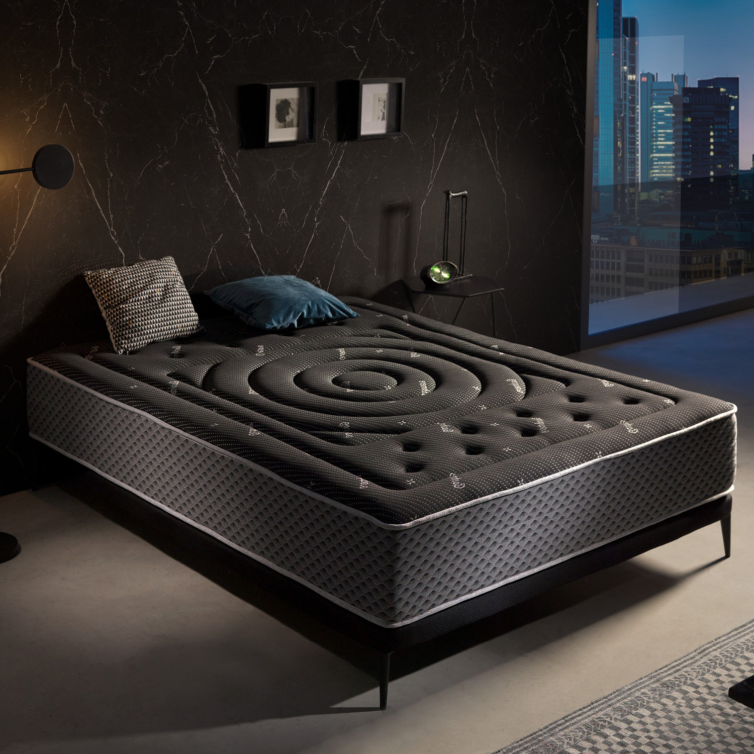 Premium Black Multizone Mattress