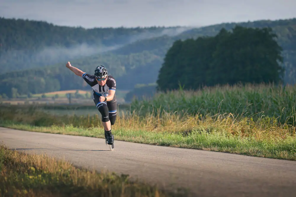 Powerslide R2 100 Inline Speed Skates | SkatePro