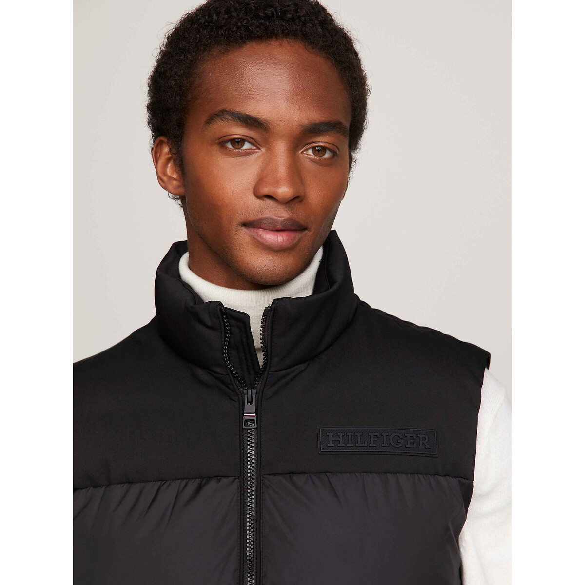 TOMMY HILFIGER<br>Colete à prova de balas novo iorque