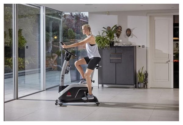 Vélo d'appartement  - Reebok - cardio stable et confortable - SL8.0 argente