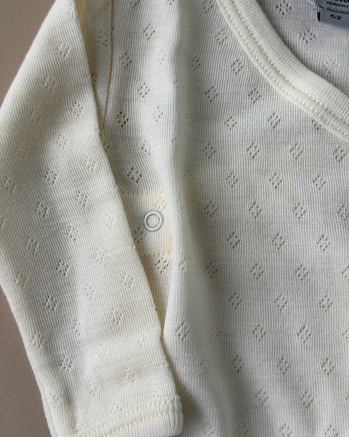Omslagsbody Ull – 100% Merino, Pointelle | Ullbody Mini
