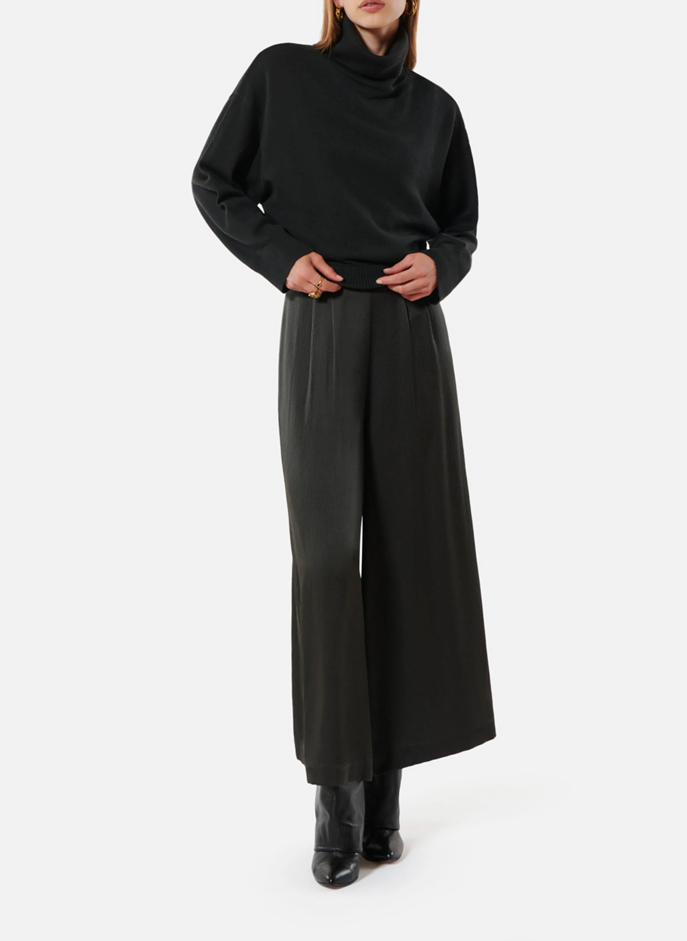 LOVA - Pull col roulé en laine | Noir