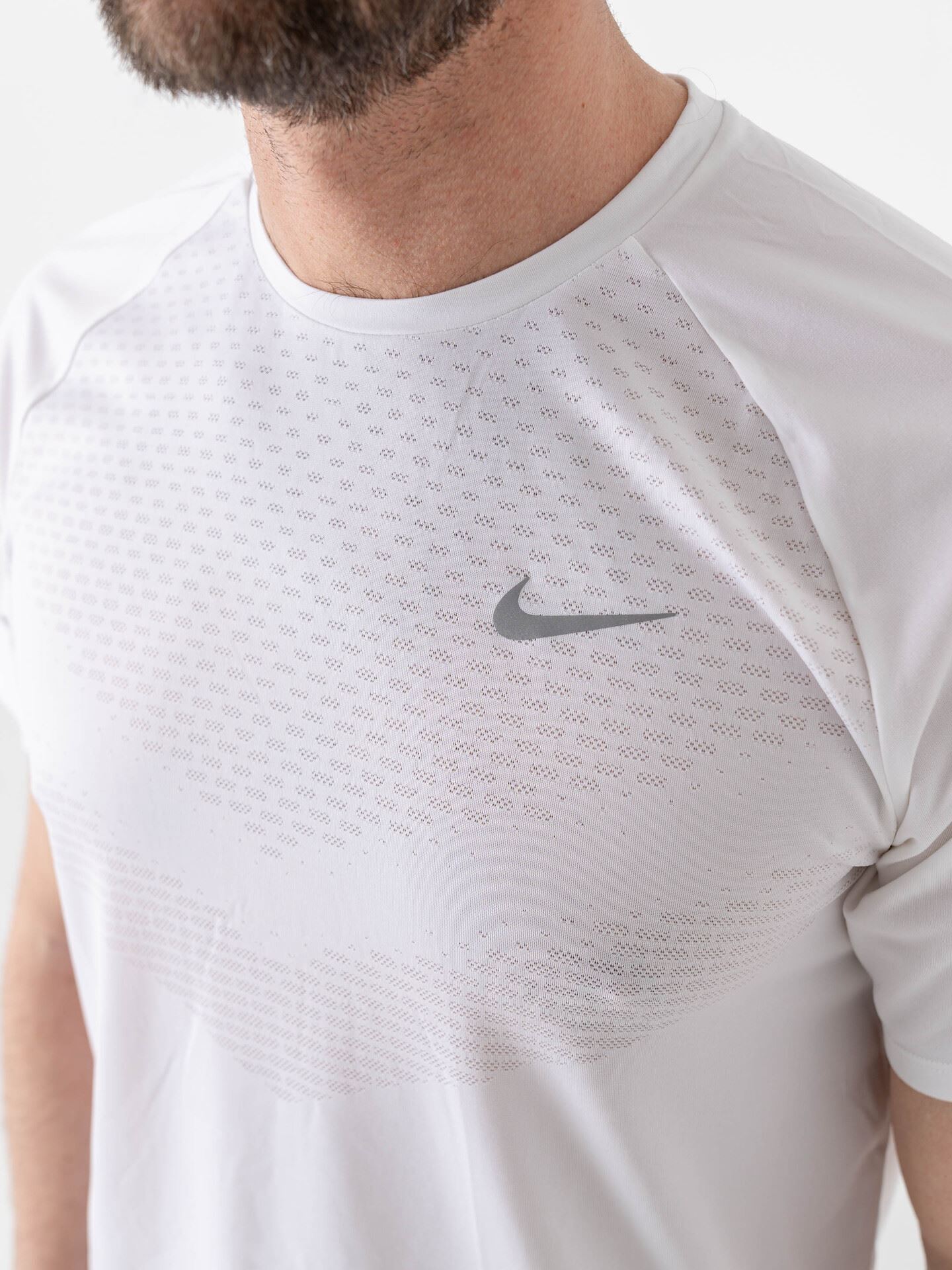 Dri-Fit Adv Stride Short Sleeve Top