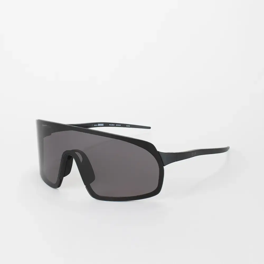 Out Of Rams Fietsbril Zwart met Smoke Lens