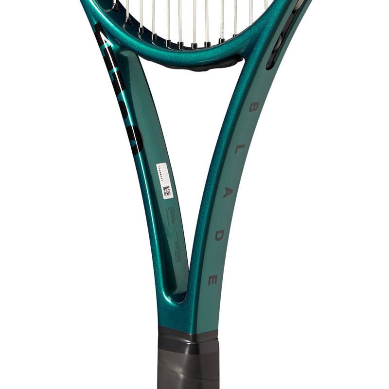Wilson Blade 98 18x20 V9 Pro Stock