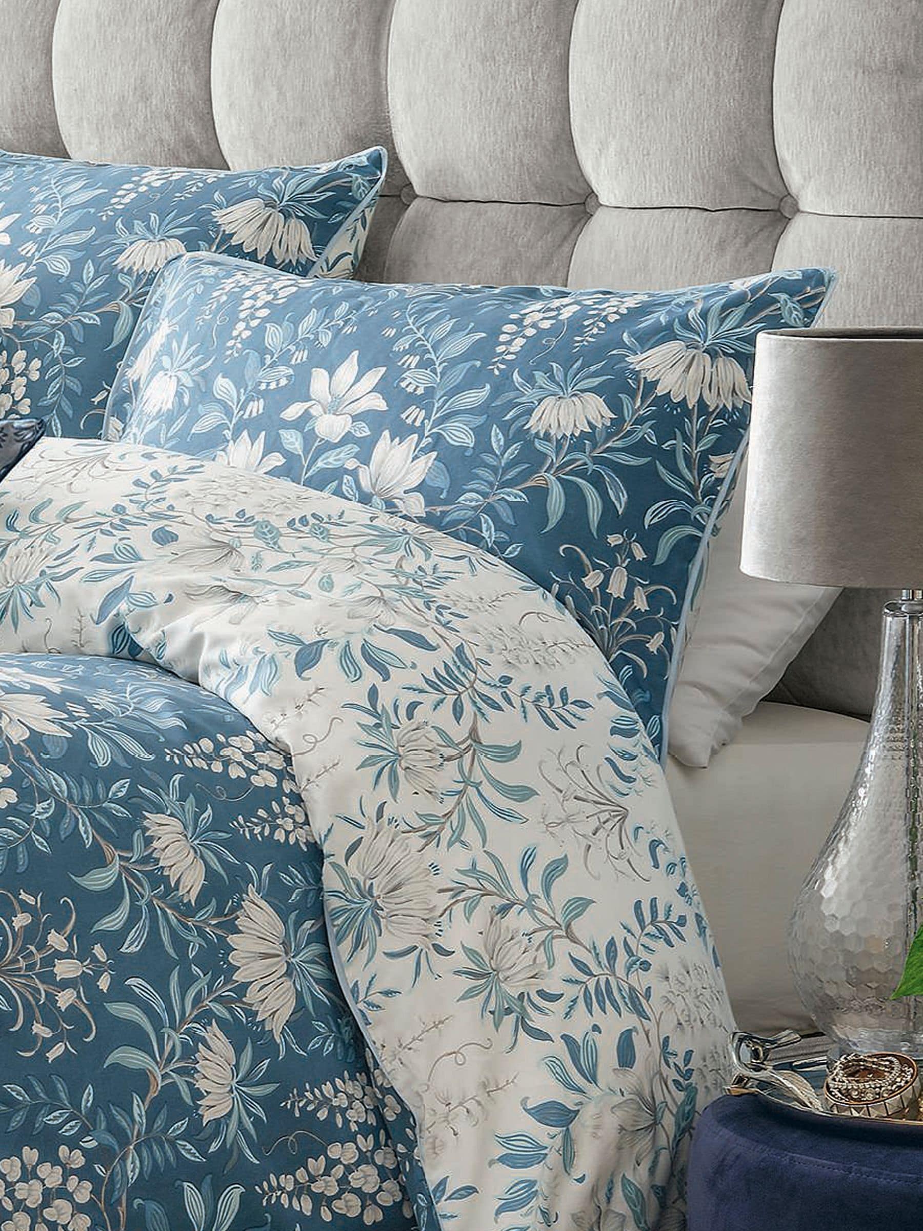 Laura Ashley 100% katoensatijn 200 draads Parterre dekbedovertrek- en kussensloopset