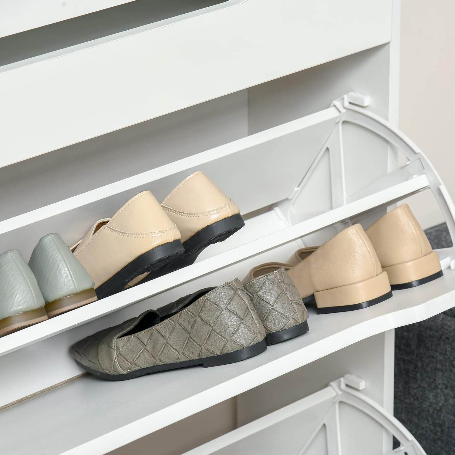 HOMCOM Armoire à Chaussures avec 2 tiroirs rabattables + 1 tiroir Coulissant + 1 comptoir et 1 Plateau en Verre étagère réglable sur 2 Niveaux 89 x 23 x 96 cm Blanc RU5141001
