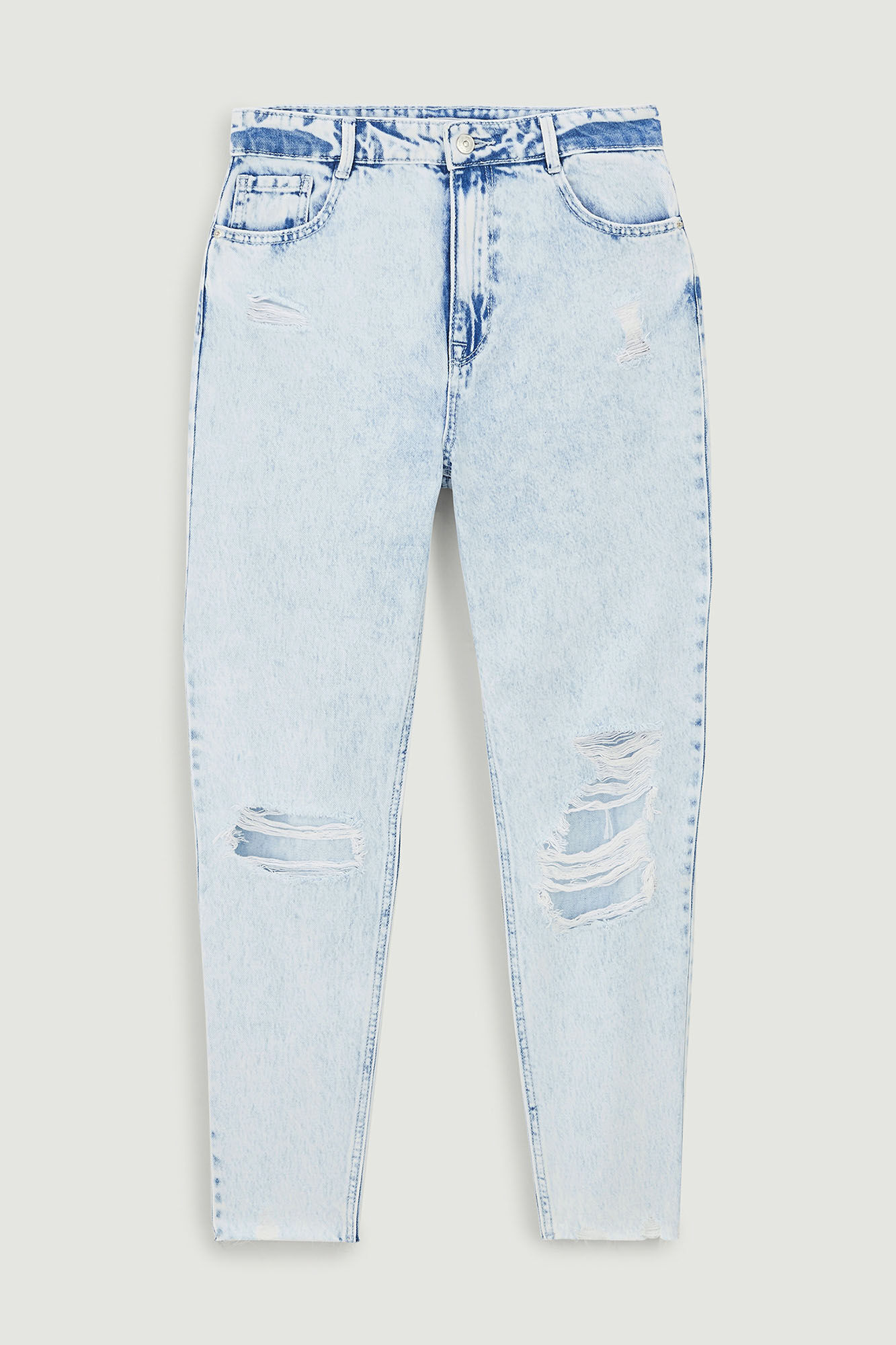 calças jeans mom desgastadas