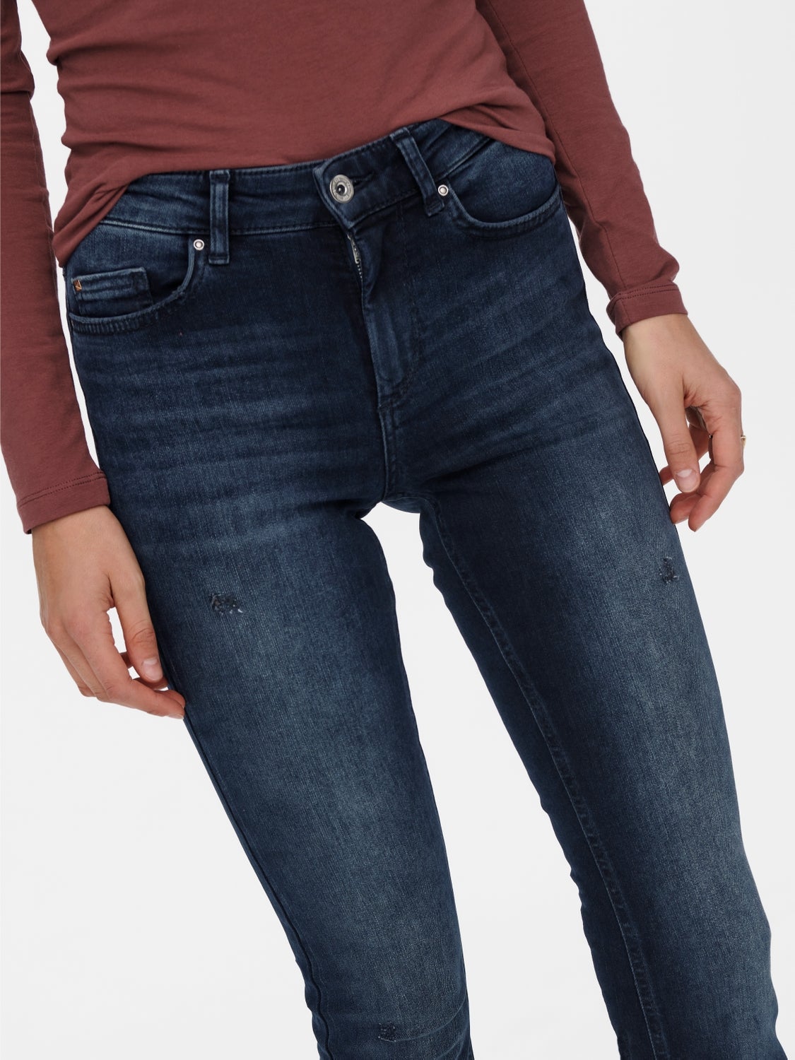 ONLBLUSH Mittlere Taille Ausgestellt Jeans Blue Black Denim