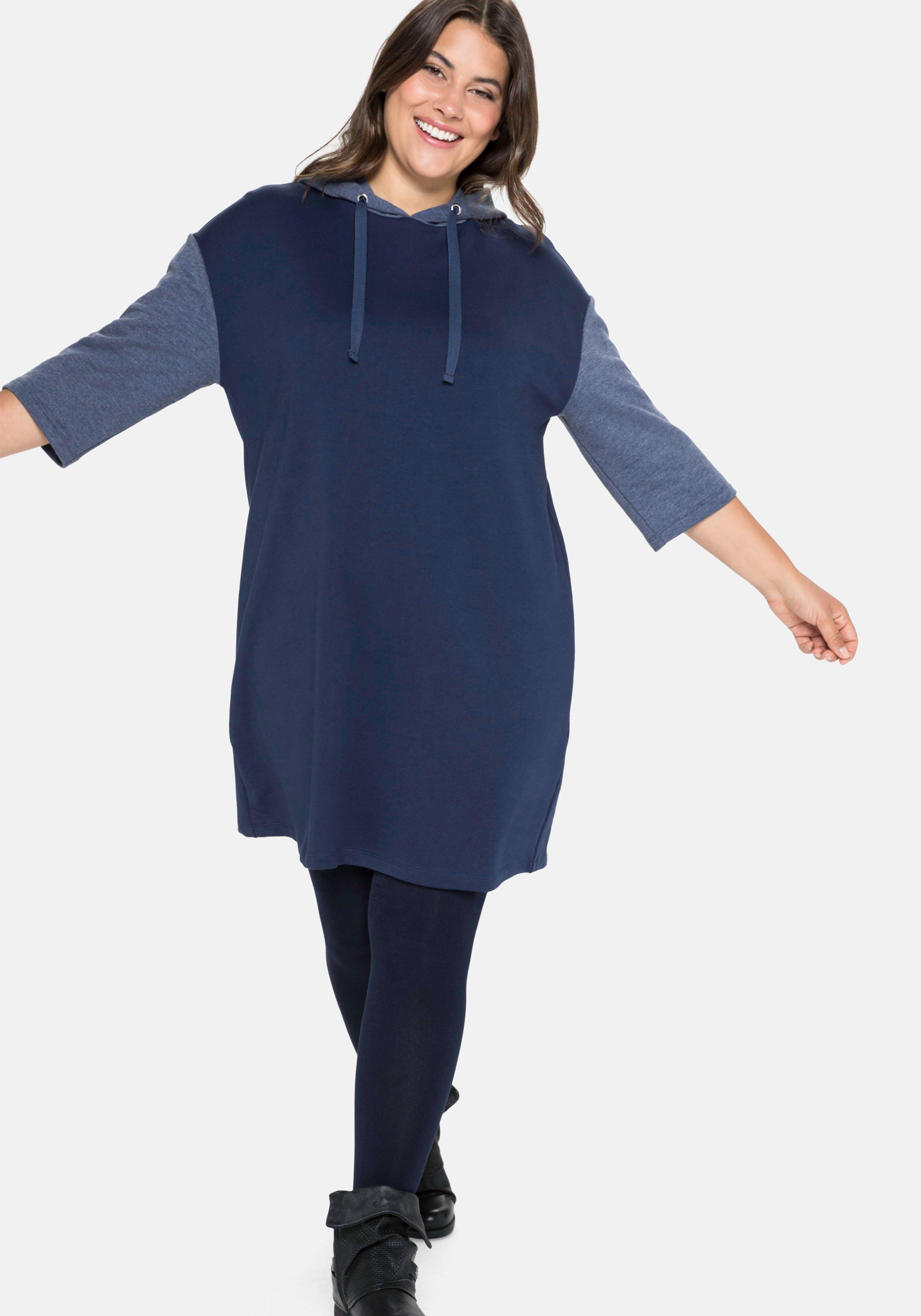 Sweatkleid mit Kapuze und Kontrastdetails