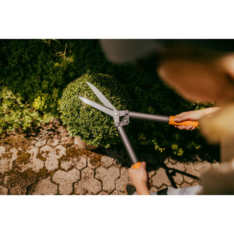 Cisaille à haie ultra légère à double levier Fiskars HS52
