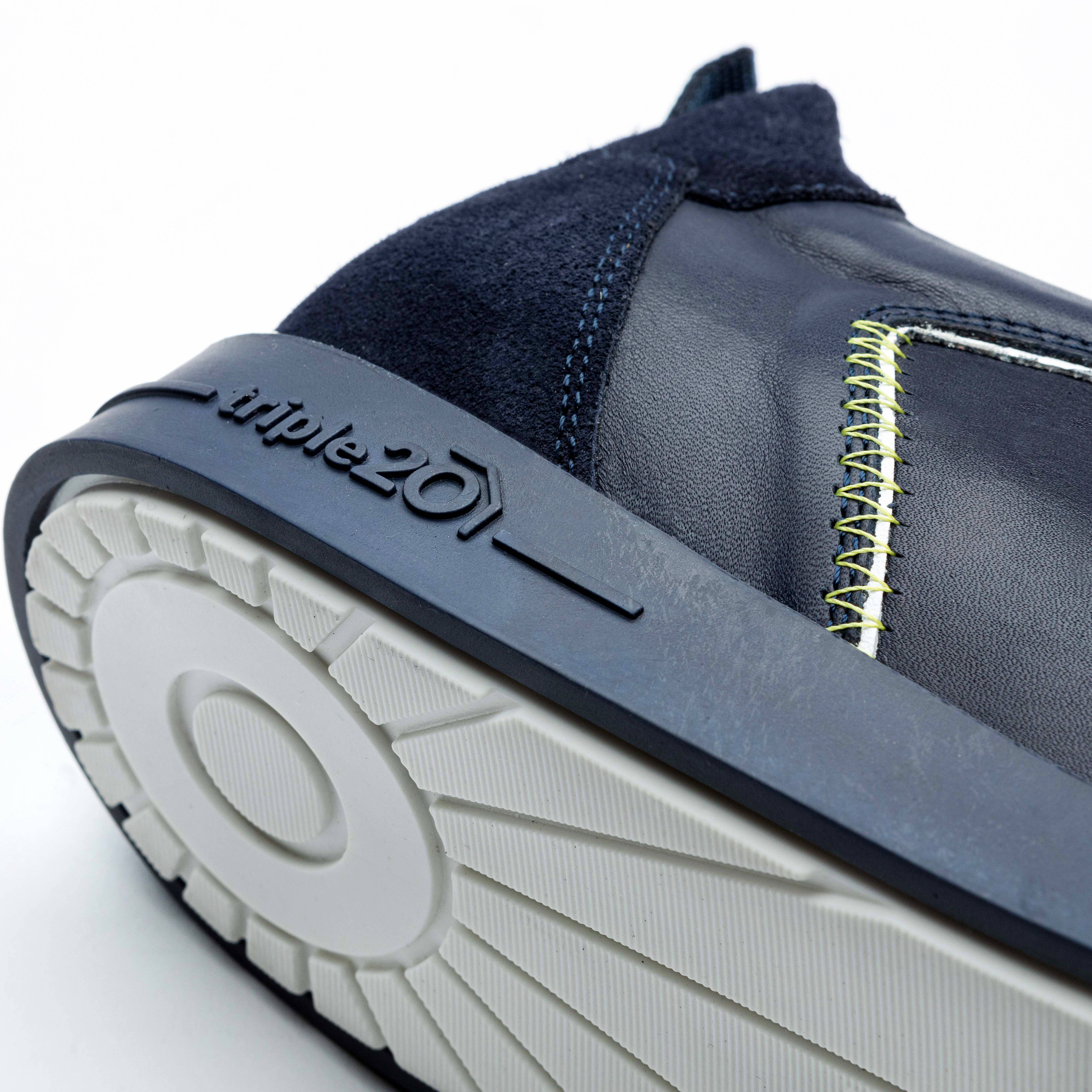 Triple20 Dartsshoes - Leder Blau/Weiß