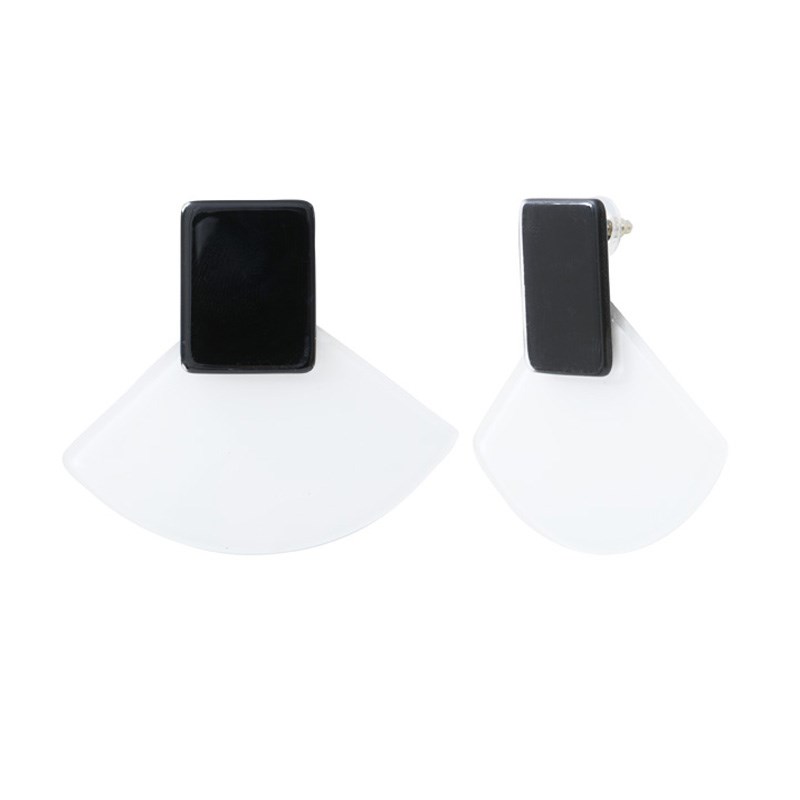 Boucles d'oreilles bicolore noires et blanches
