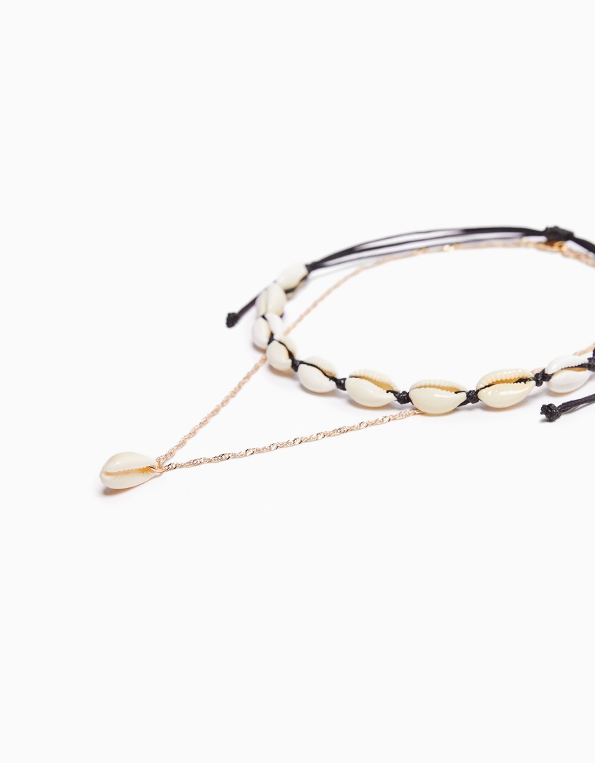 Conjunto de 2 colares choker com conchas do mar
