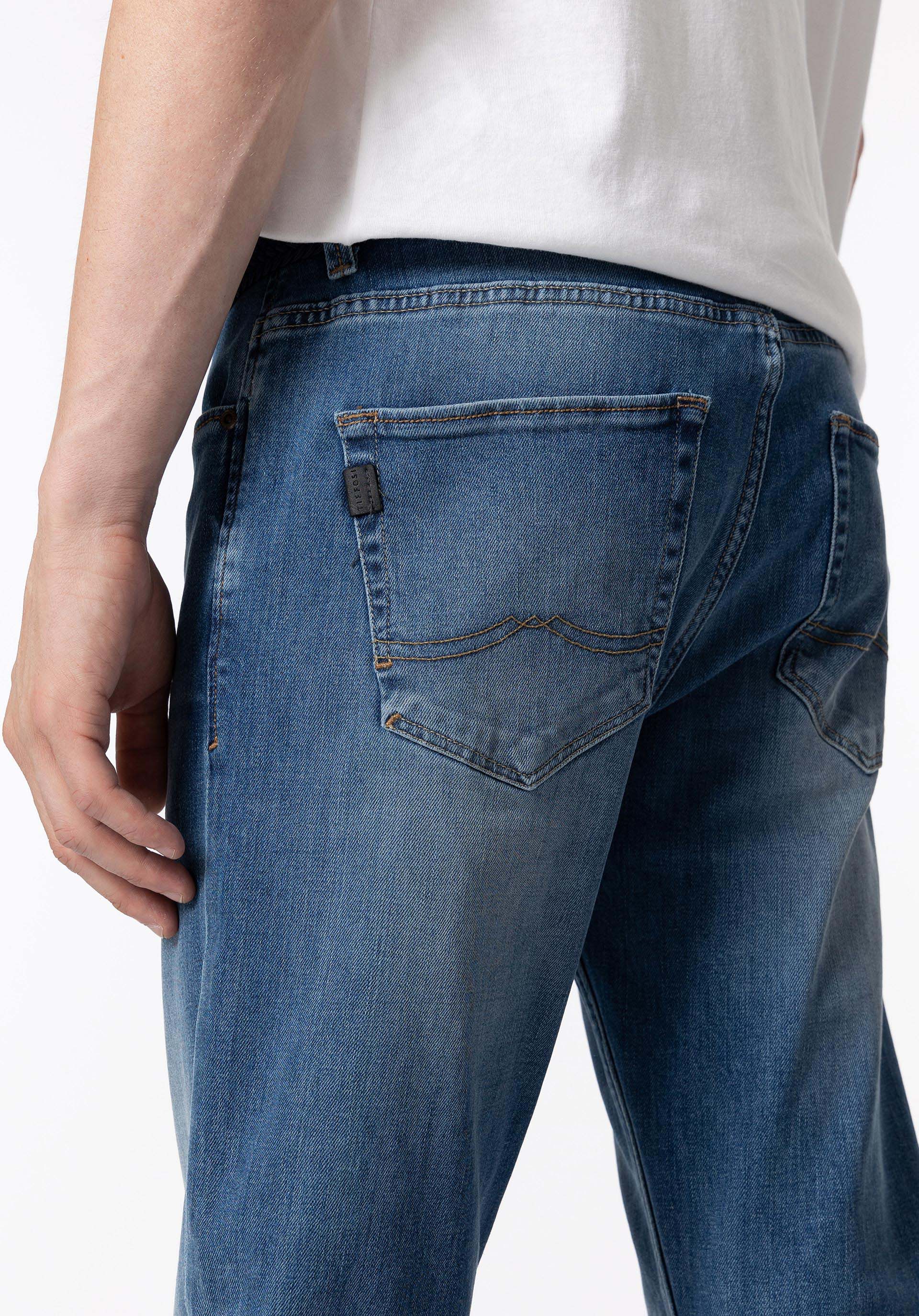 Jeans Leo Comfort Fit com Cinto