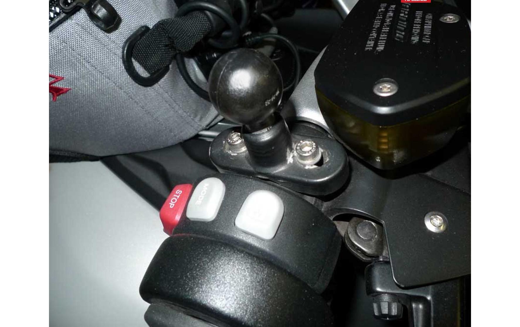 Montagebasis U-Bolt RAM-B-231ZUZur Verbindung von Basis und Kopfteil