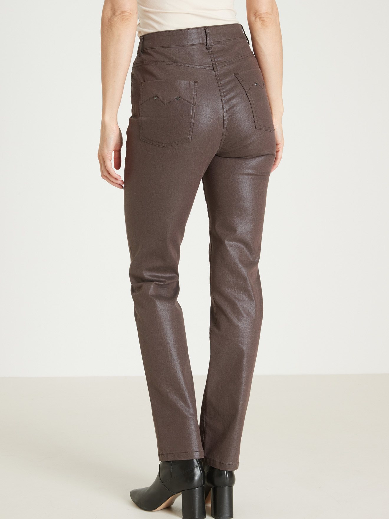 Pantalon coupe droite enduit