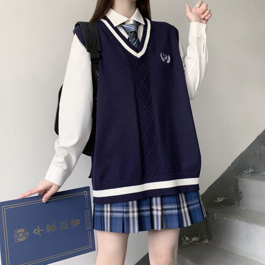 College Affair - V-hals vest met geborduurd logo