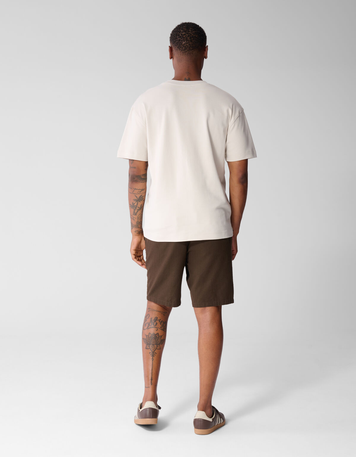 Embroidery Logo T-shirt Beige