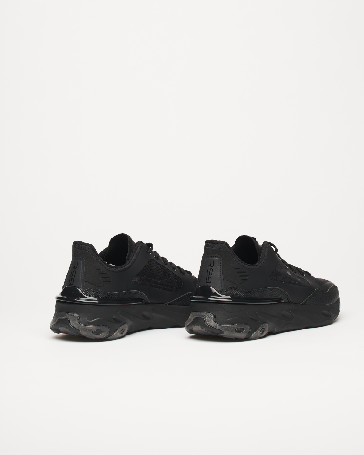 LEVITY RS9 Black