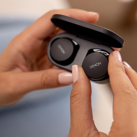 Denon PerL – je persoonlijke in-ear True Wireless-koptelefoon Zwart