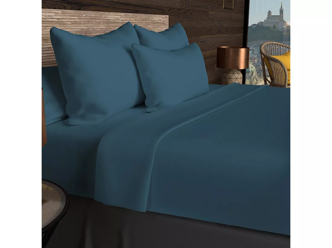 Drap plat en coton 57 fils 260x300 cm UNI bleu canard, par Soleil d'ocre