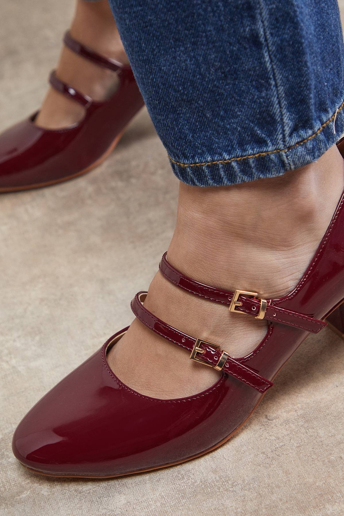 Oasis Escarpins Visha à Double Bride Mary Jane en synthétique Verni avec Talon Bloc Haut