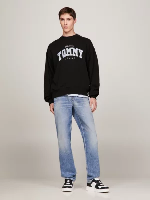 Moletom cropped estilo universitário