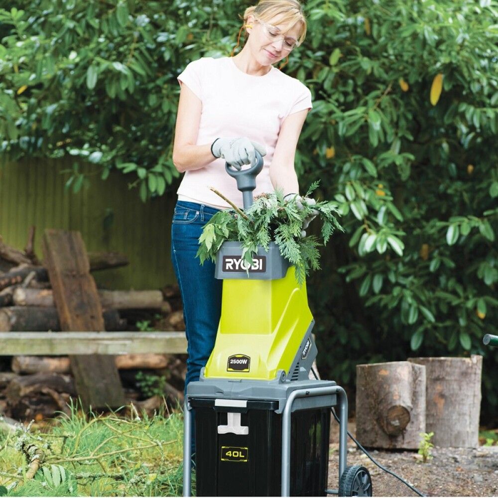 KOMPOSTKVERN RYOBI RSH2545B 2500 W