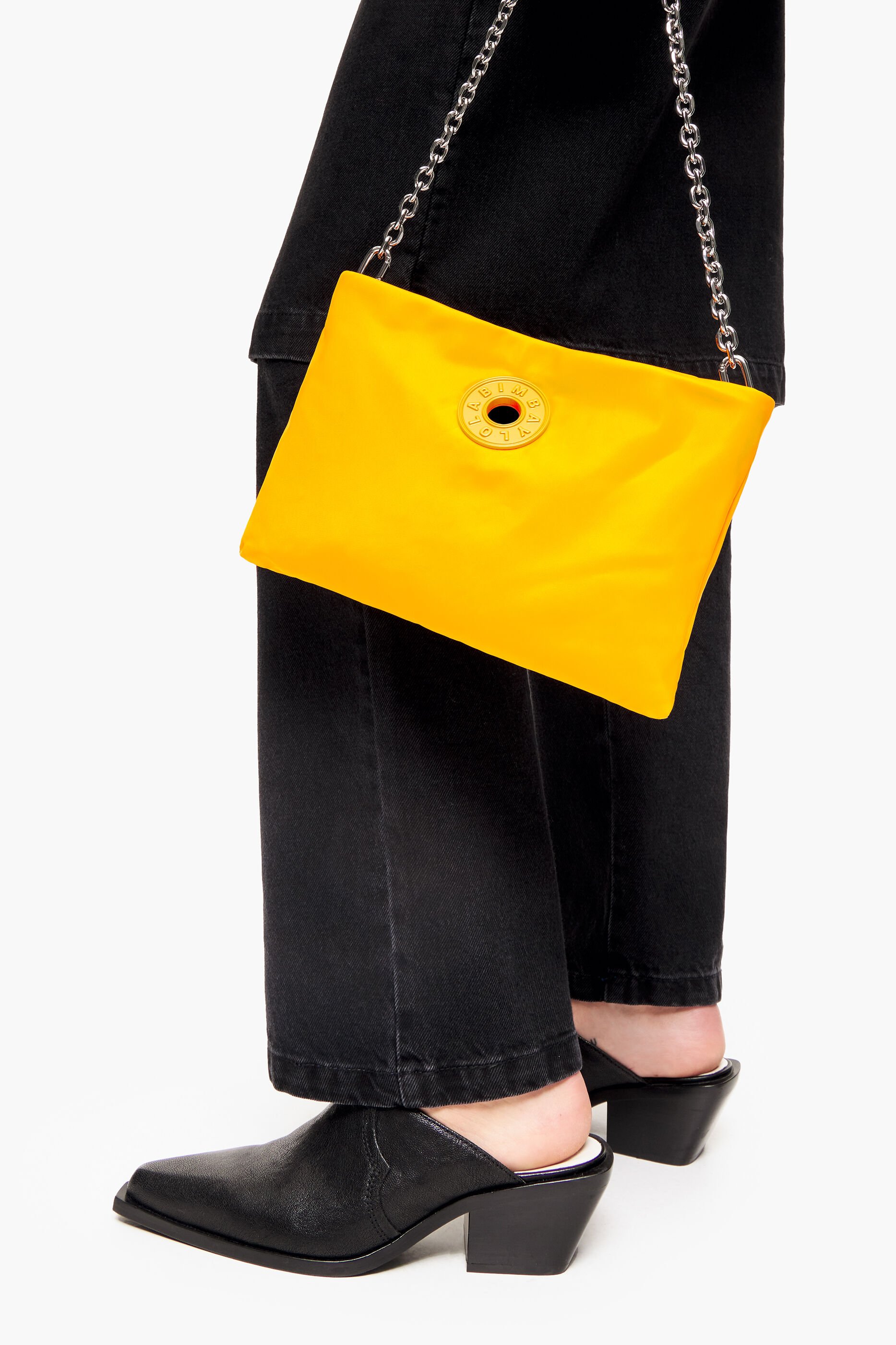Bolsa transversal tamanho XS em nylon cor açafrão