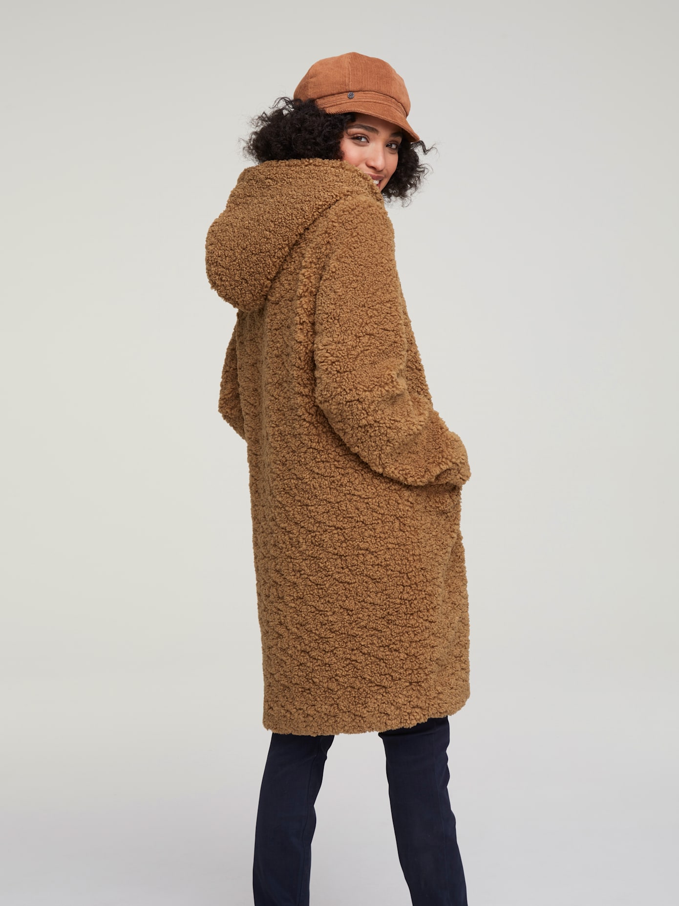 Manteau en imitation fourrure look tendance