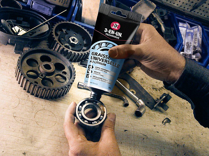 Graisse Universelle au Lithium 3-EN-UN TECHNIQUE Tube 150g
