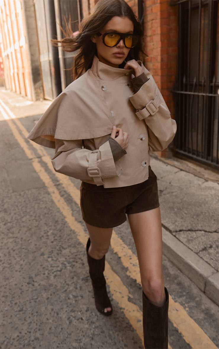 Beige Trench Court Col Montant Avec Détail Cape