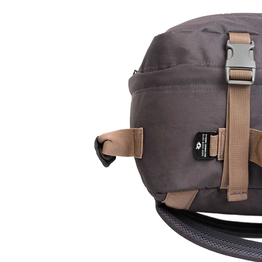 CabinZero Classic 28L Cabin Backpack Black Sand