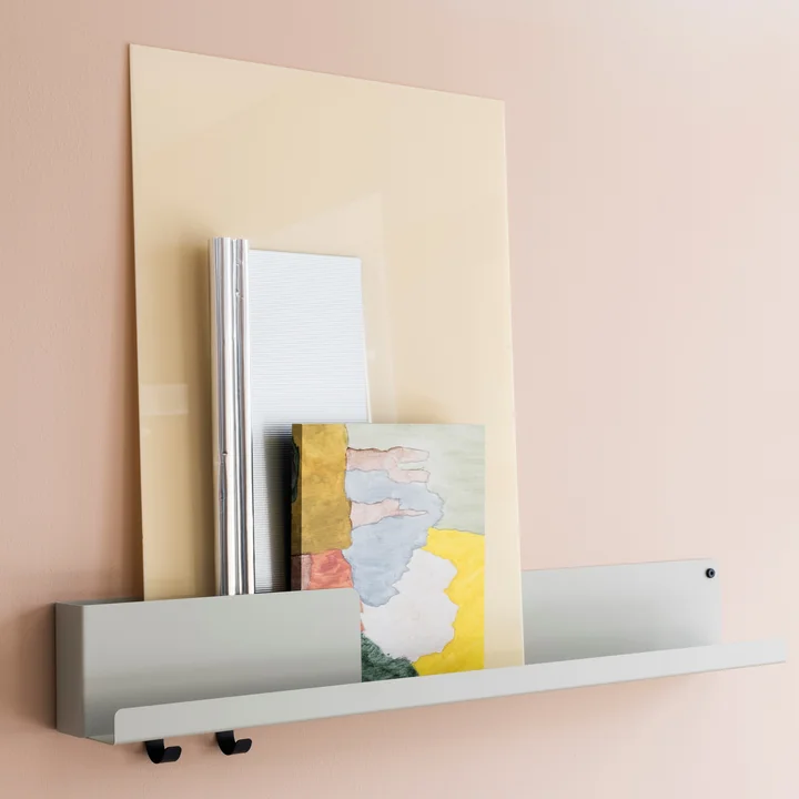 Muuto - Folded Shelves 63 x 16,5 cm, oliv