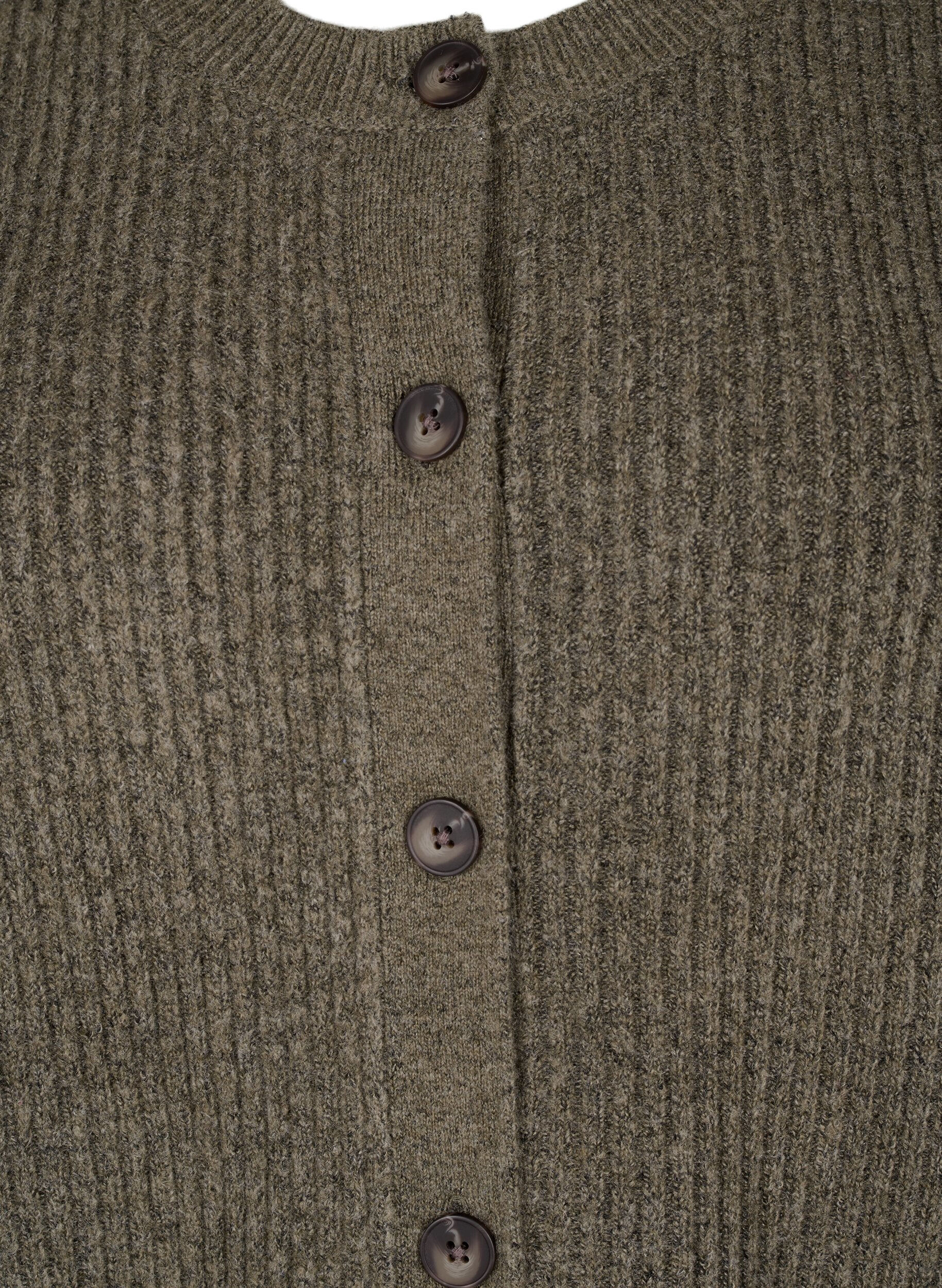 Ribstrikket cardigan med knapper