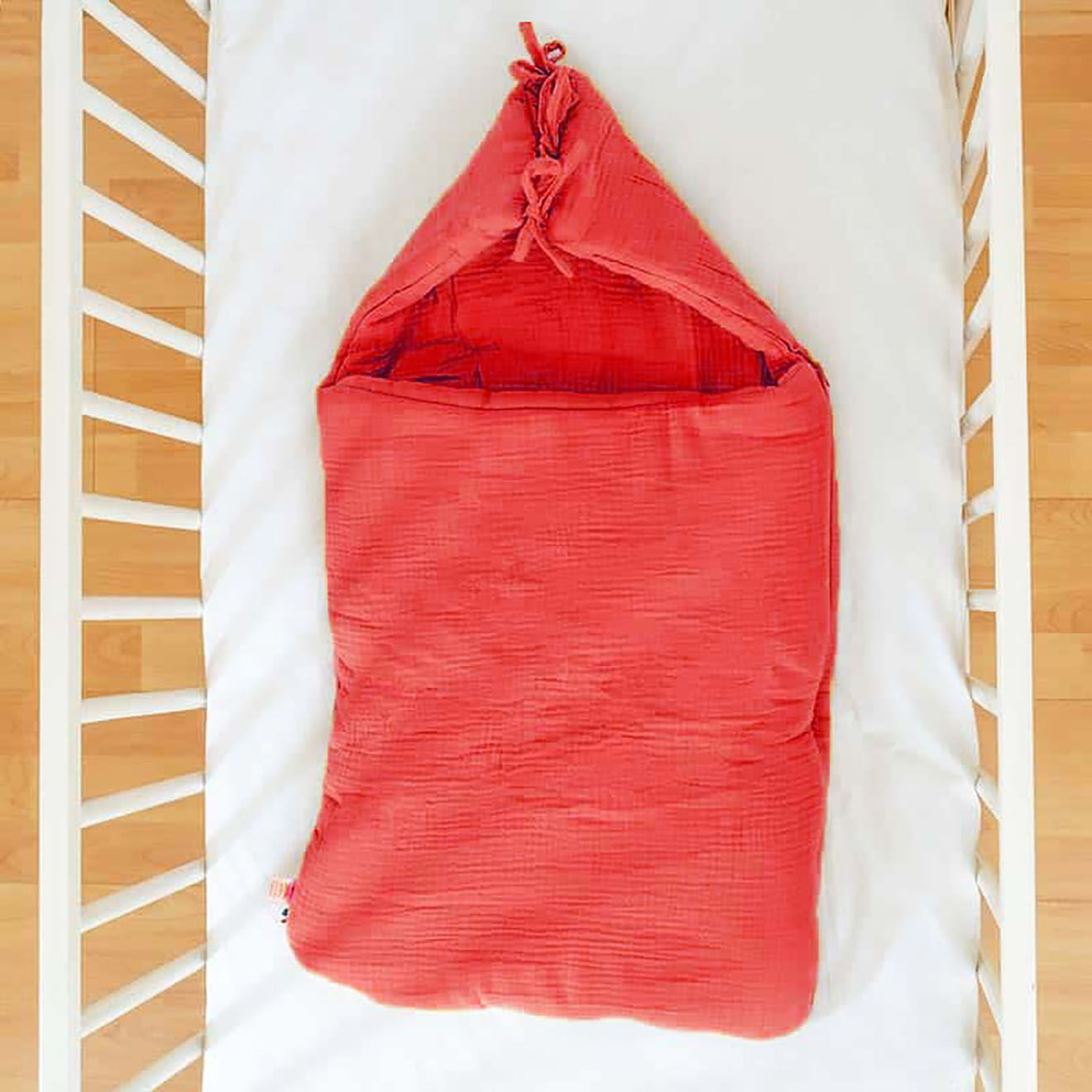 Papate Nid d'Ange en Coton Bio fraise - 75x75 cm