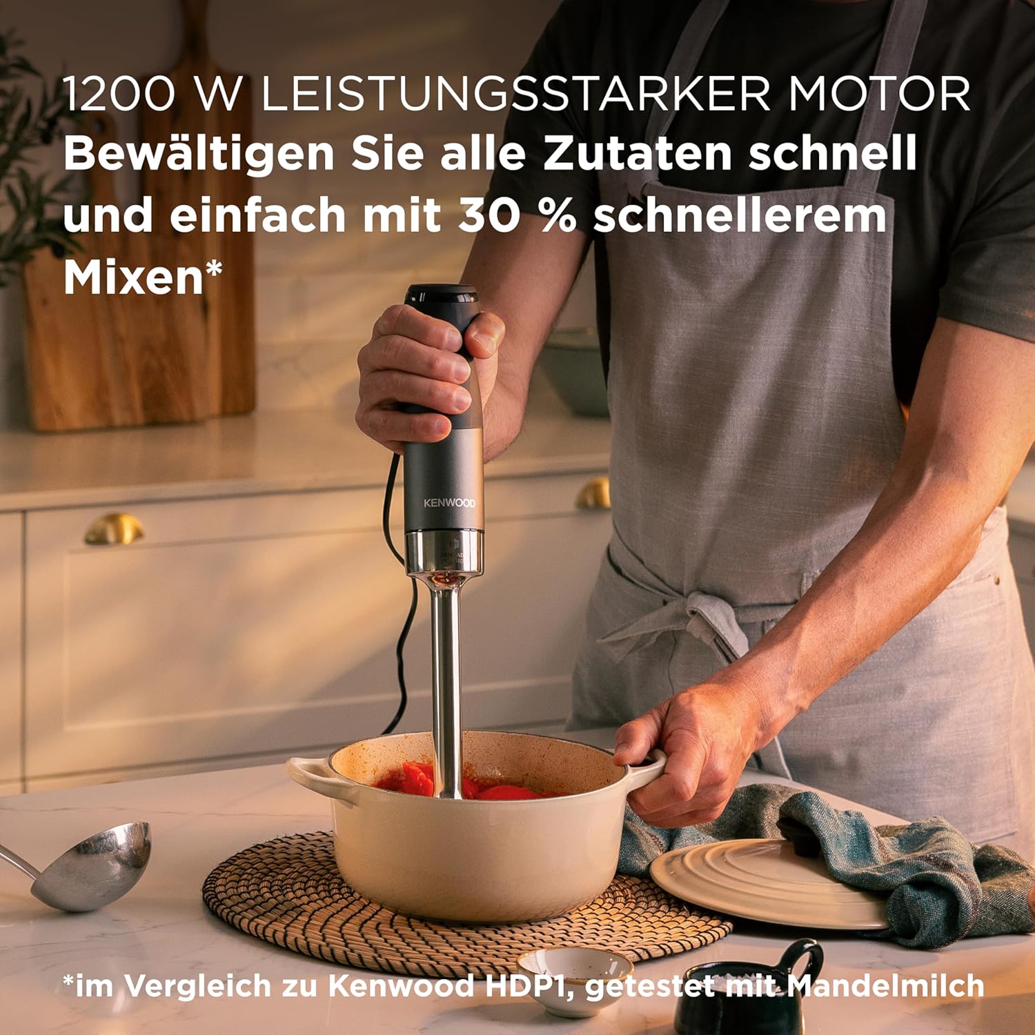 Kenwood Triblade XL Pro Stabmixer HBM80.322BK, 1200W, variable Geschwindigkeiten, Edelstahl(Pürierfuß), Schneebesen, Emulgieraufsatz, 500ml Zerkleiner, 700 & 250ml Becher, spülmaschinenfeste Teile